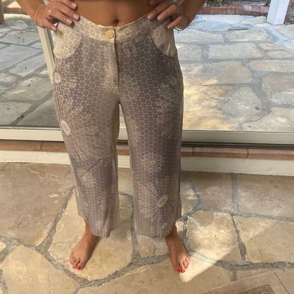 Harari 100% Silk set - pants and button up top - Picture 5 of 7